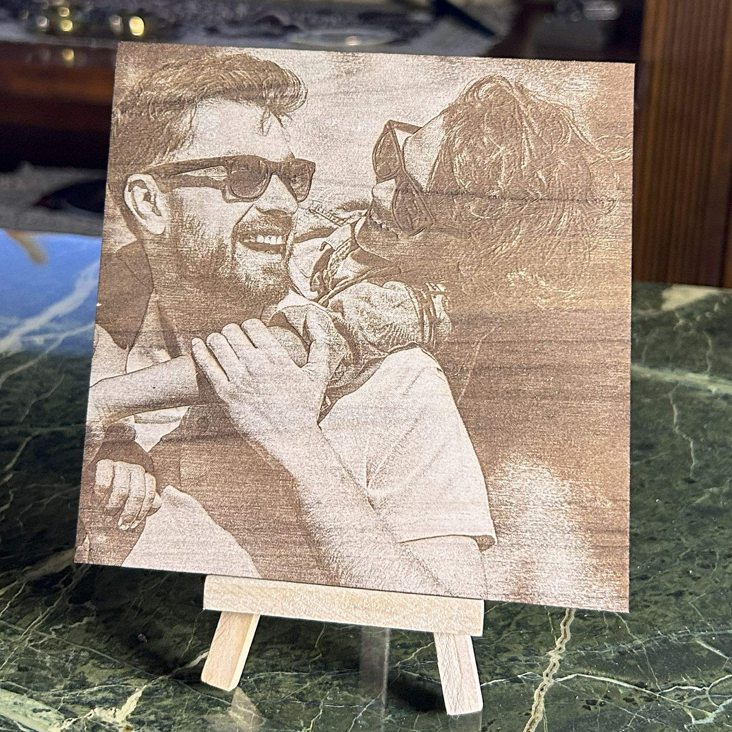 Quadretto in legno artigianale 14x14 cm – Inciso a laser con la tua foto